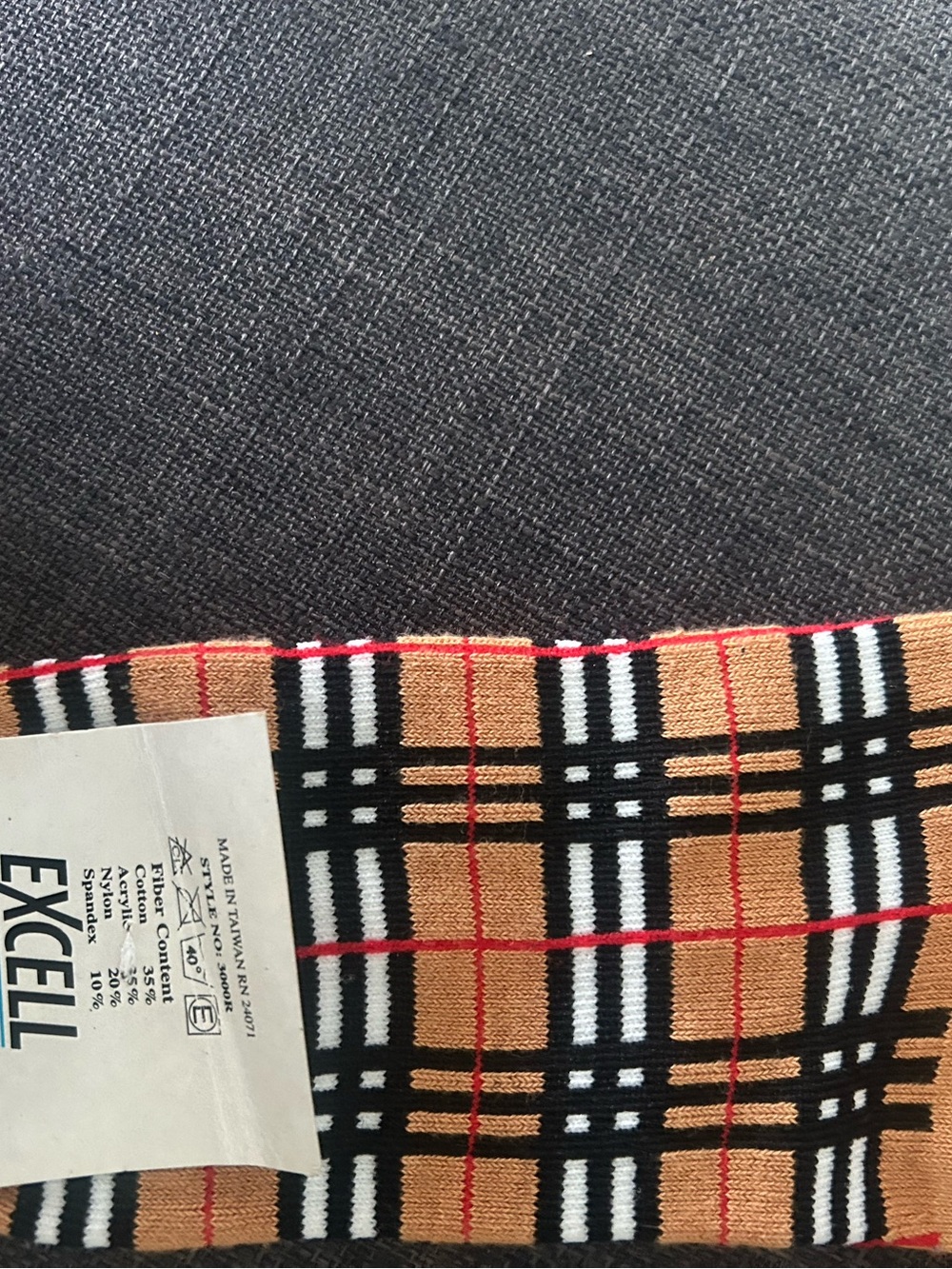 Classic Checked Socks - Picture 3 of 3